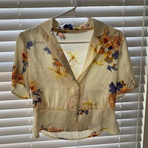 Lulu’s Floral Print Crop Top